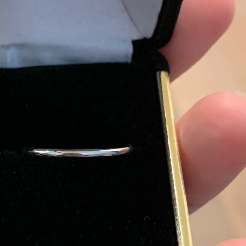 Solid 14K White Gold 1.5mm Minimalist Wedding Band – Size 4.25